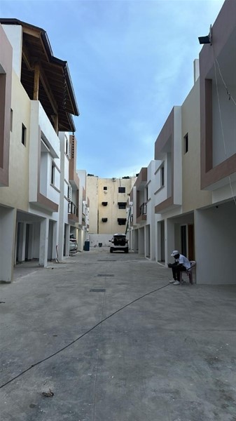 Villa en venta en Alma Rosa II, ubicación privilegiada en República Dominicana