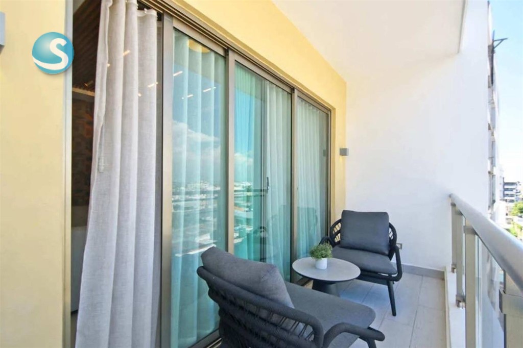 Apartamento en Venta en Evaristo Morales, 151.55 m² en República Dominicana