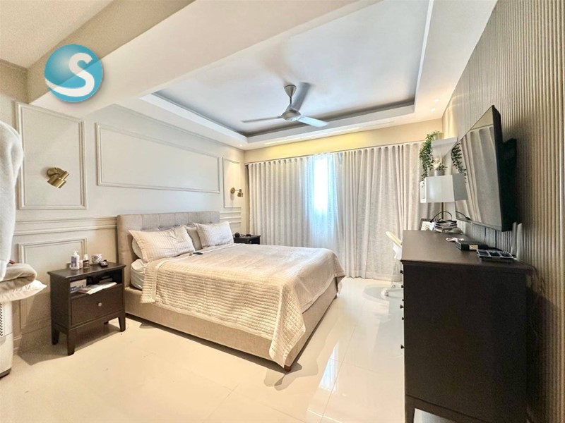 Apartamento en Venta en Evaristo Morales, 151.55 m² en República Dominicana