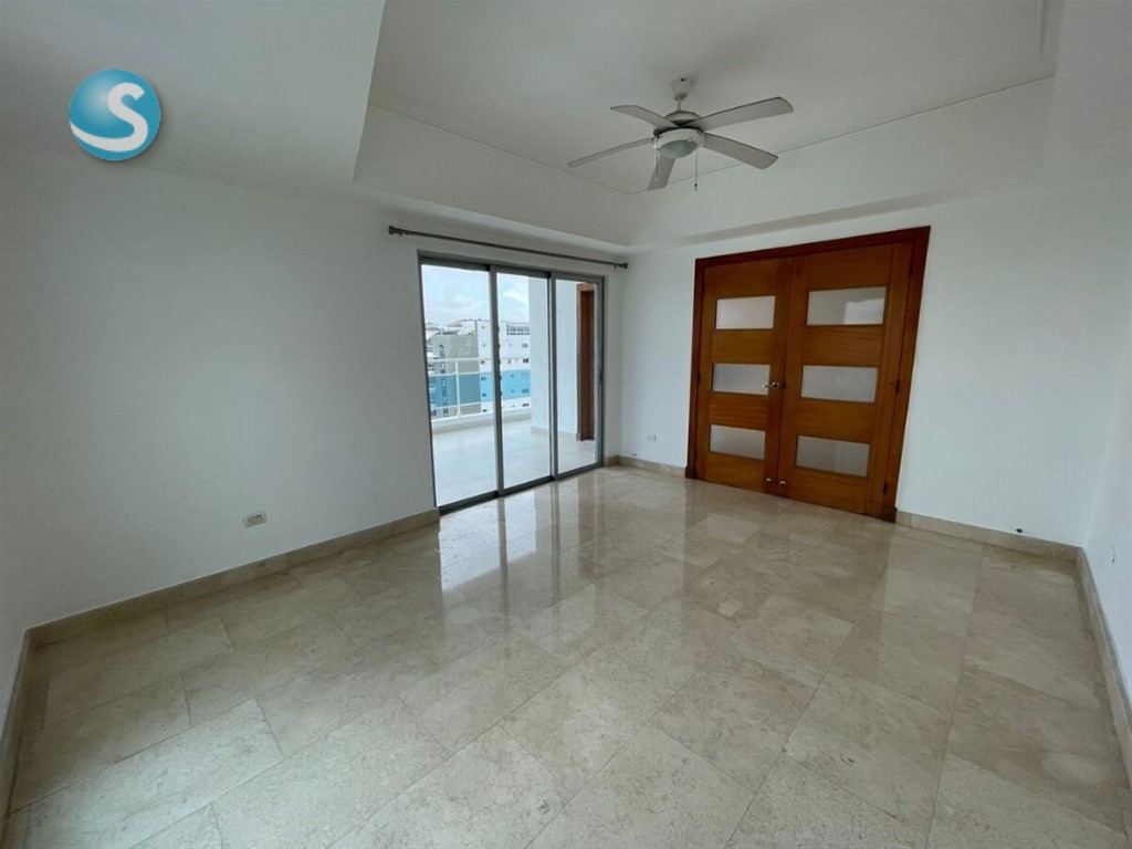 Apartamento Amplio en Venta en Los Cacicazgos, 265 m²