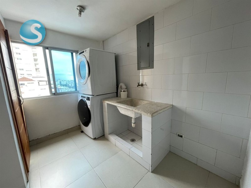 Apartamento Amplio en Venta en Los Cacicazgos, 265 m² en República Dominicana