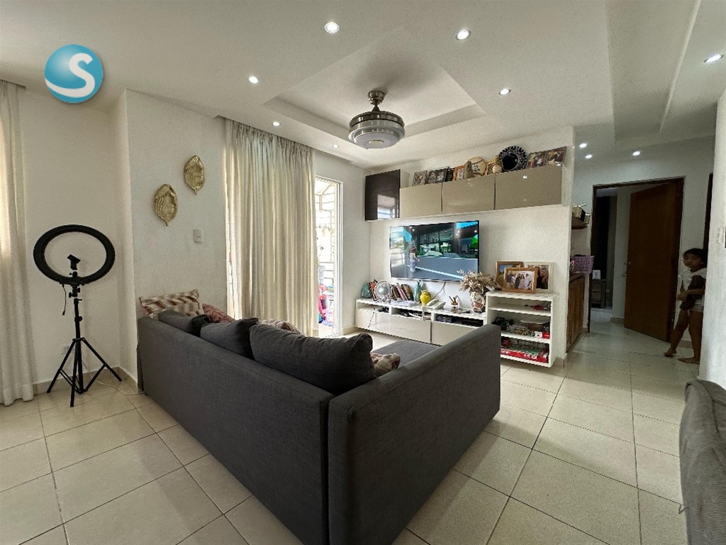 Apartamento en venta con terraza en Av. Monumental en República Dominicana
