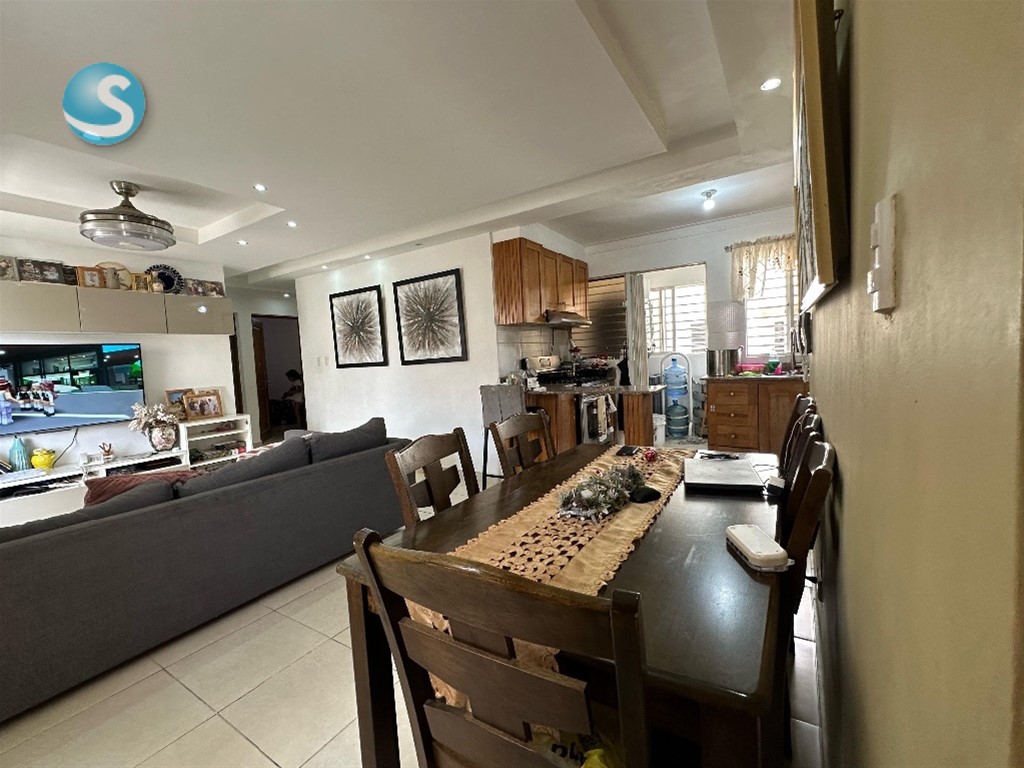 Apartamento en venta con terraza en Av. Monumental en República Dominicana