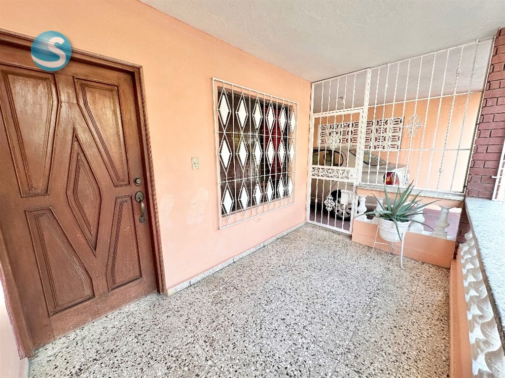 Casa en venta en El Millón con amplio terreno y construcción en República Dominicana
