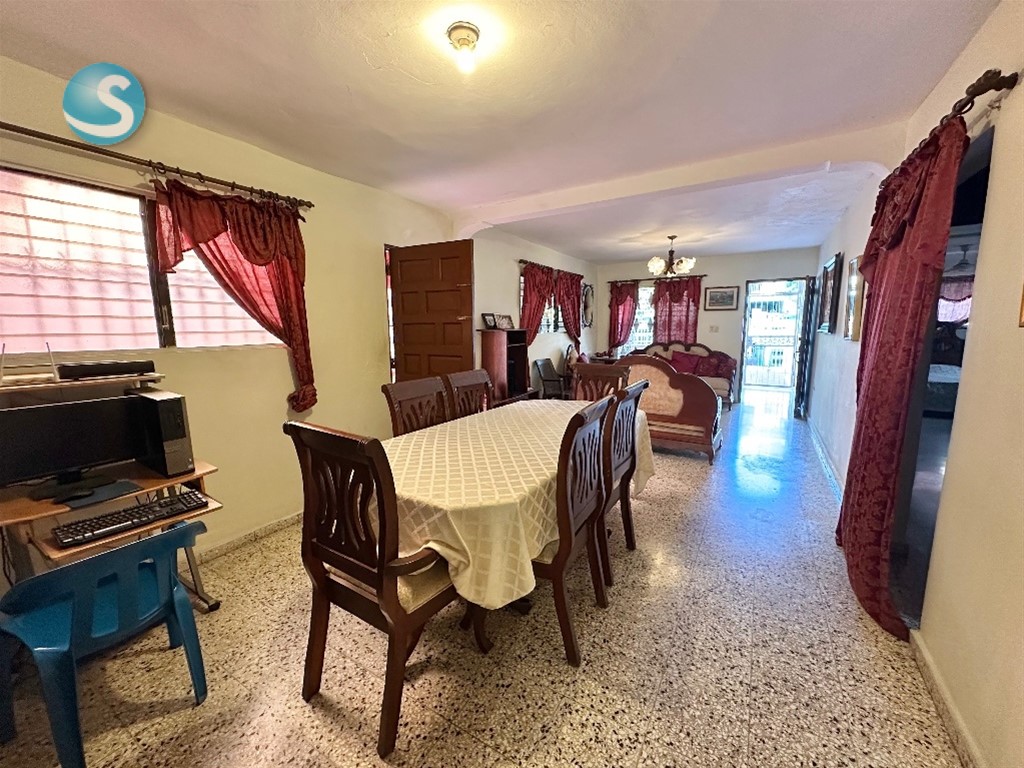 Casa en venta en El Millón con amplio terreno y construcción en República Dominicana