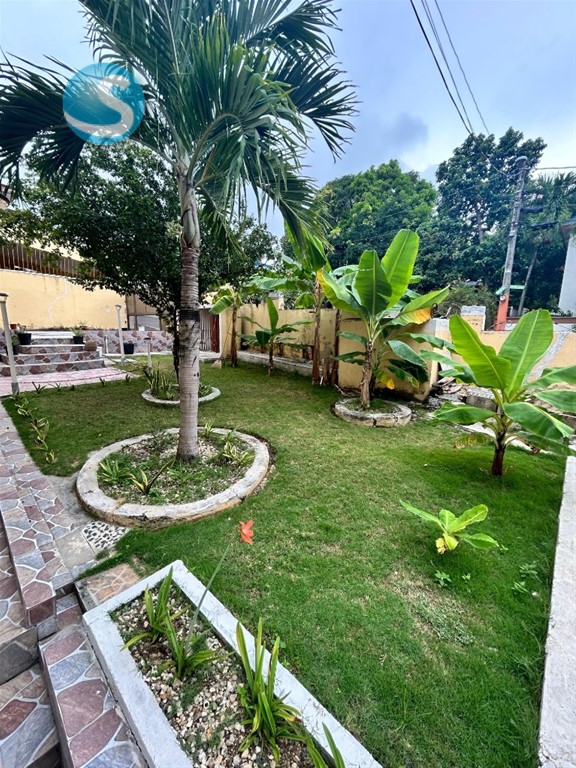 Casa de 2 Niveles con Piscina en Pradera Hermosa en República Dominicana