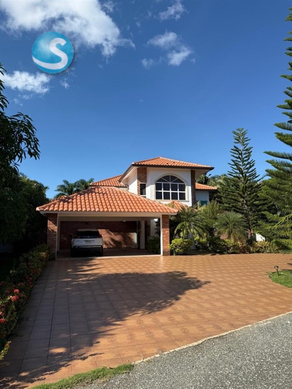 Villa de lujo en Metro Country Club, Juan Dolio