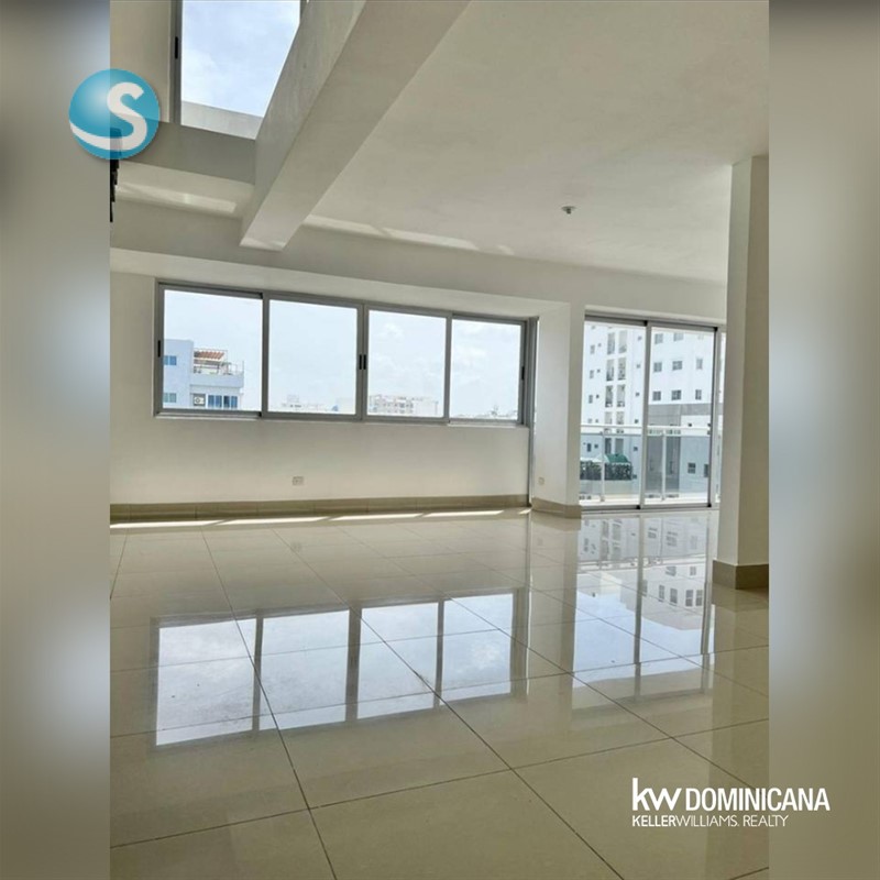 Penthouse moderno en venta en Evaristo Morales en República Dominicana