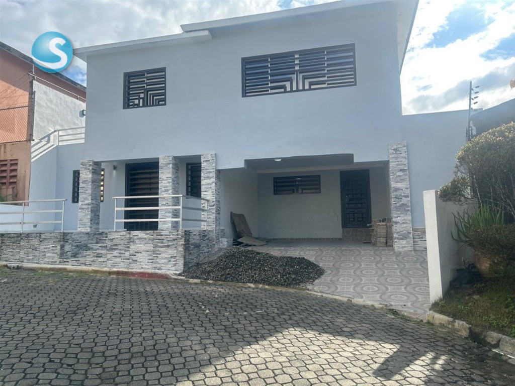 Apartamento en Venta en Arroyo Manzano, Excelente Ubicación