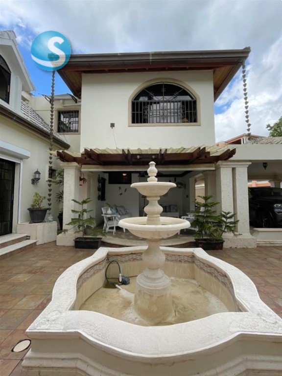 Casa en Venta en Altos de Arroyo Hondo II, 801m2 Solar