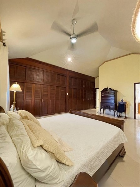 Casa en Venta en Altos de Arroyo Hondo II, 801m2 Solar en República Dominicana