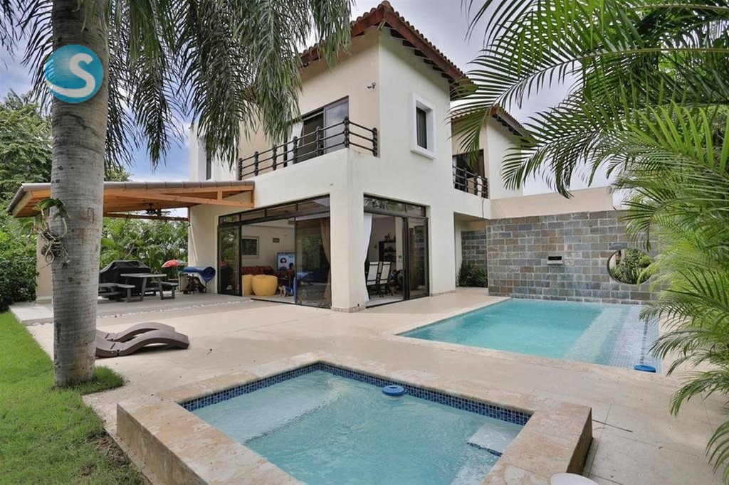 Villa en Guavaberry, Juan Dolio, solar 600 m²