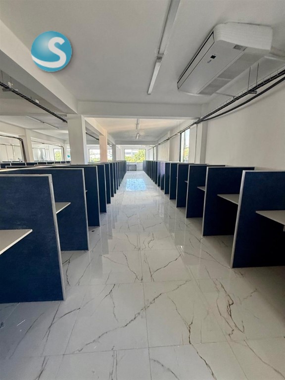 Edificio Comercial en Venta y Alquiler en Bella Vista
