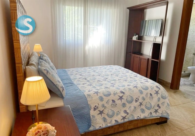 Apartamento Amplio Amueblado en Las Terrenas, Frente a Playa en República Dominicana