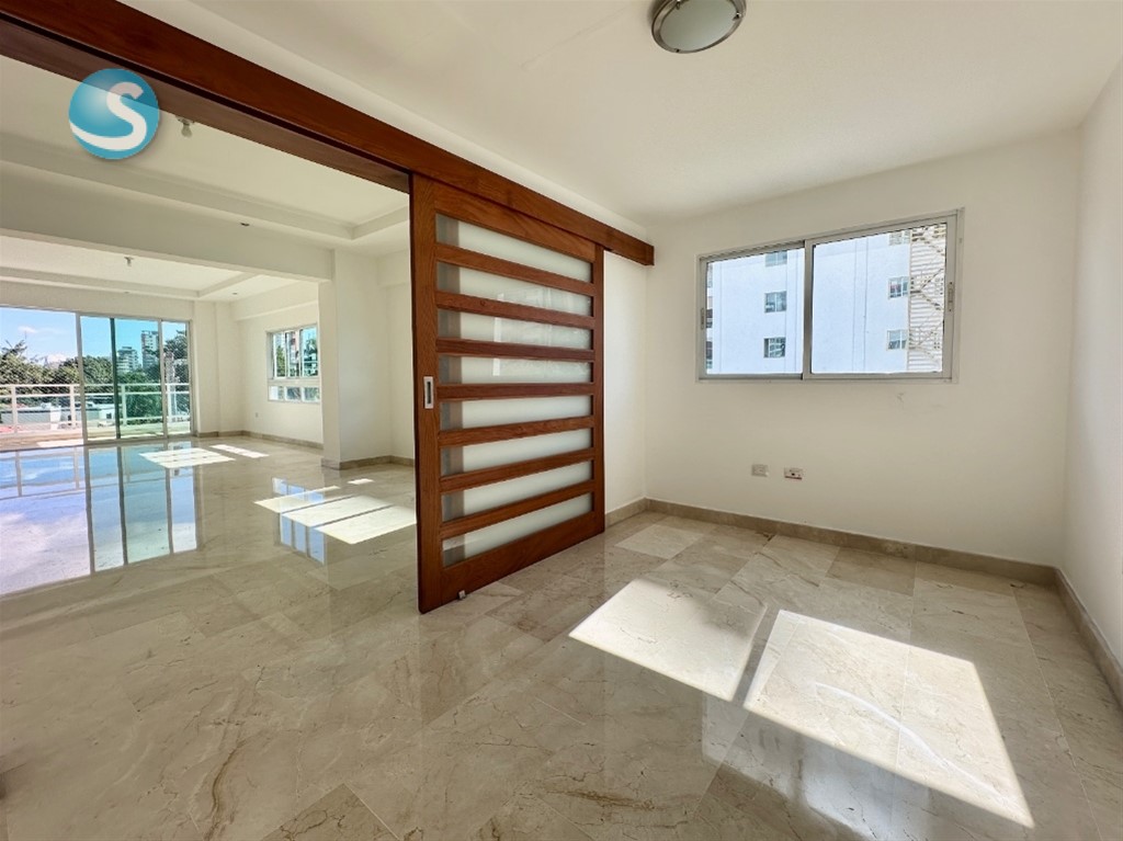 Apartamento en Venta y Alquiler en Los Cacicazgos, 250 m² en República Dominicana