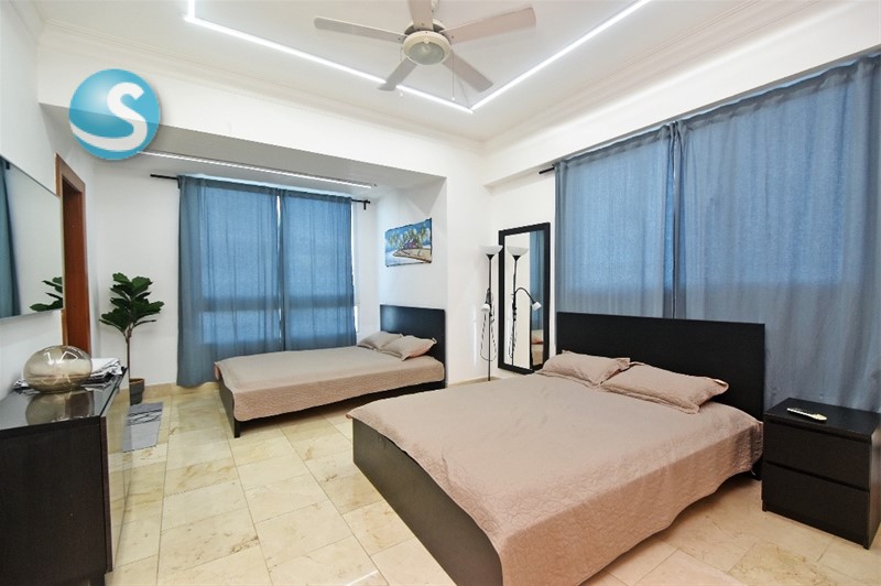 Penthouse en Venta de 3 Niveles en Evaristo Morales en República Dominicana