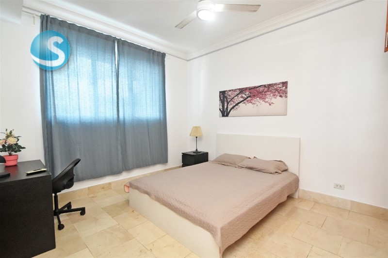 Penthouse en Venta de 3 Niveles en Evaristo Morales en República Dominicana