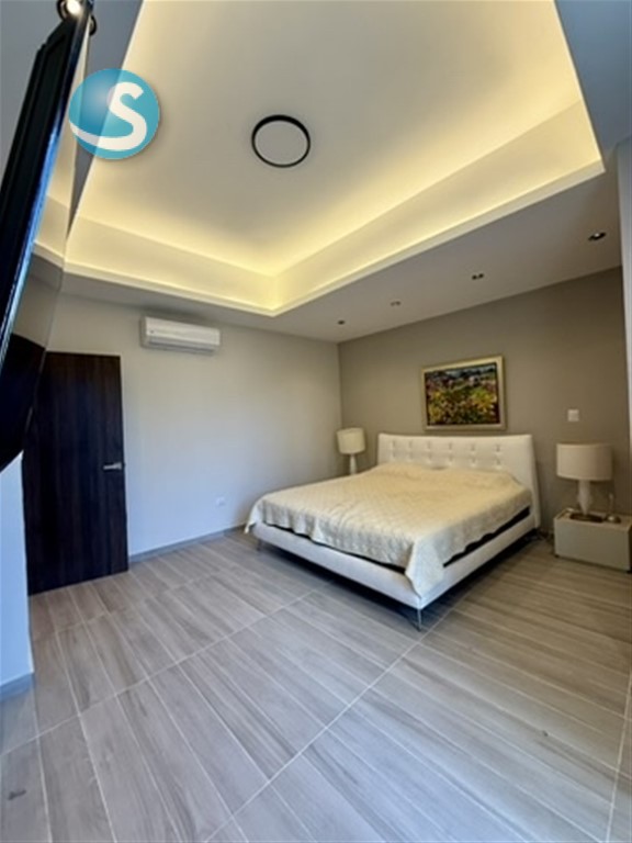 Apartamento moderno en Evaristo Morales, 125 m² amueblado en República Dominicana