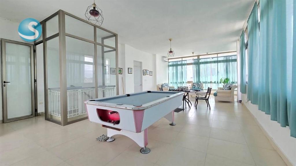 Ático en Venta en la Zona de Renacimiento