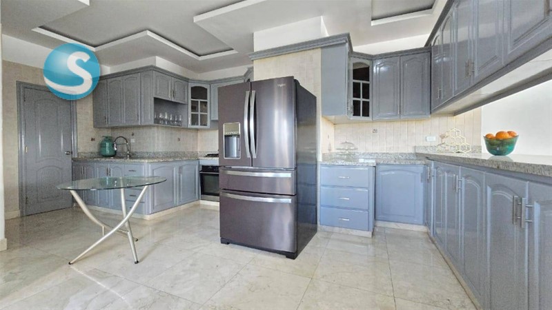 Ático en Venta en la Zona de Renacimiento en República Dominicana