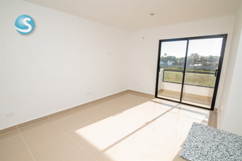 Apartamento en venta en Autopista Las Américas, 4to piso en República Dominicana