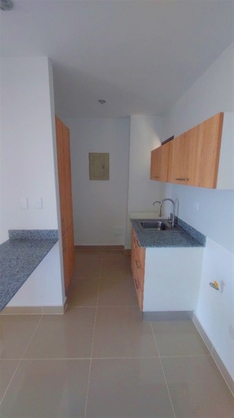 Apartamento en venta en Autopista Las Américas, 4to piso en República Dominicana