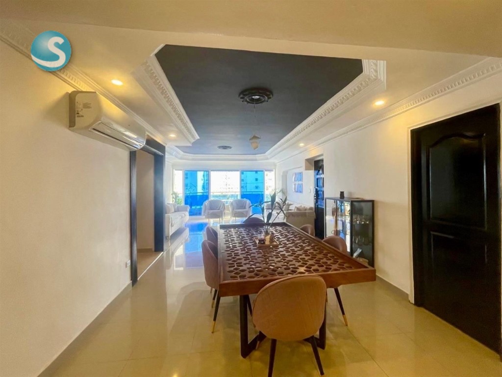 Apartamento Amplio en Venta en Bella Vista, Piso Alto