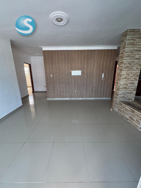 Apartamento en Prado Oriental con Terraza y Estacionamiento en República Dominicana