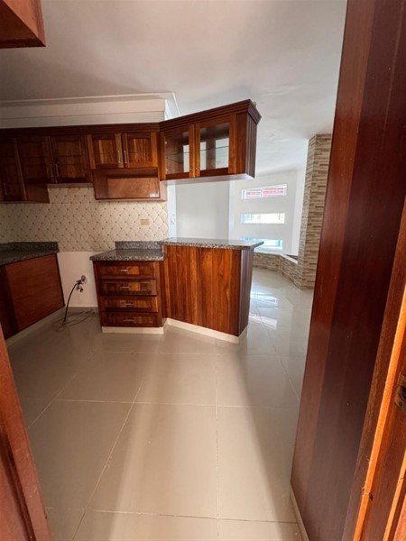 Apartamento en Prado Oriental con Terraza y Estacionamiento en República Dominicana