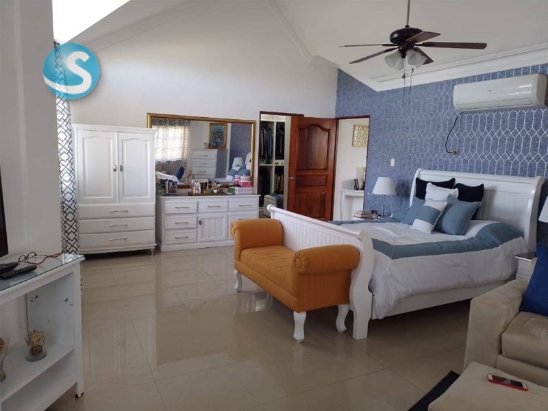 Casa de lujo en Cuesta Hermosa III, Santo Domingo en República Dominicana