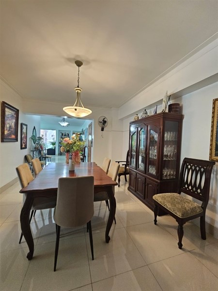 Apartamento amplio en venta en Ensanche Naco, Santo Domingo en República Dominicana
