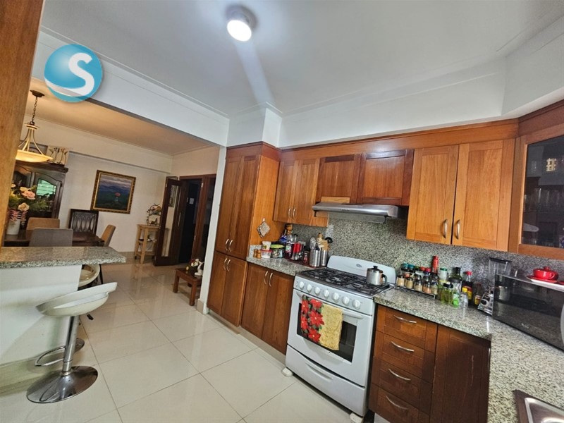 Apartamento amplio en venta en Ensanche Naco, Santo Domingo en República Dominicana