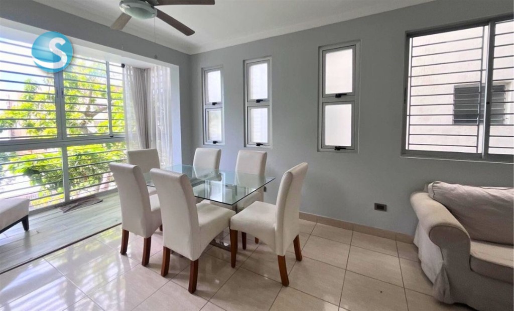 Apartamento en Venta de 2 Habitaciones en Arroyo Hondo Viejo en República Dominicana