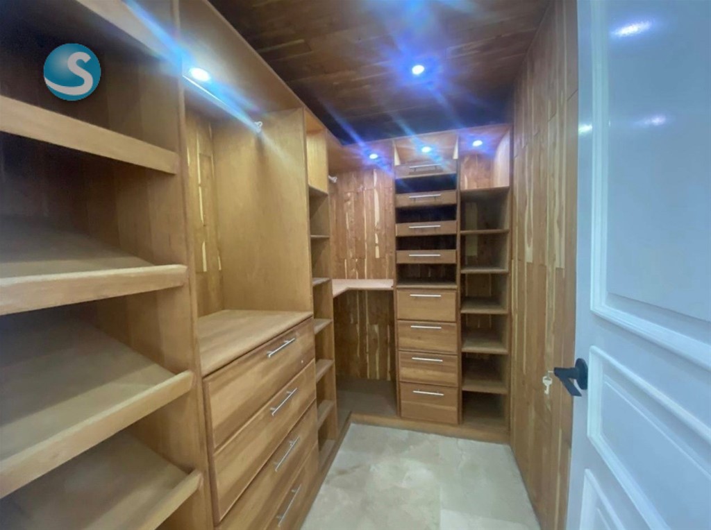 Apartamento de lujo en Los Cacicazgos, Santo Domingo en República Dominicana