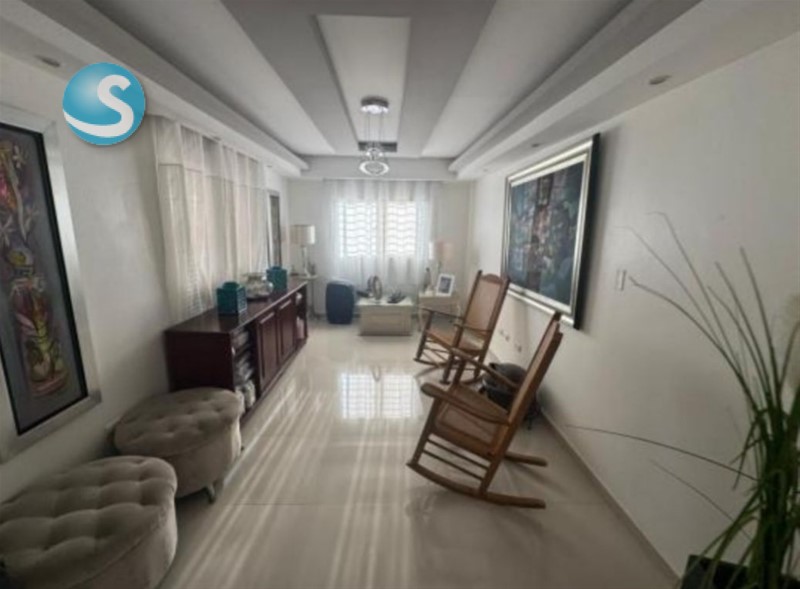 Penthouse en venta en Las Praderas con patio y parqueos en República Dominicana