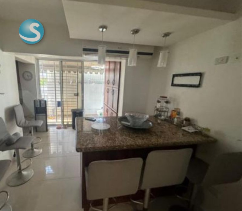 Penthouse en venta en Las Praderas con patio y parqueos en República Dominicana