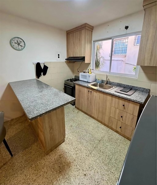 Apartamento Remodelado en Venta en Evaristo Morales en República Dominicana