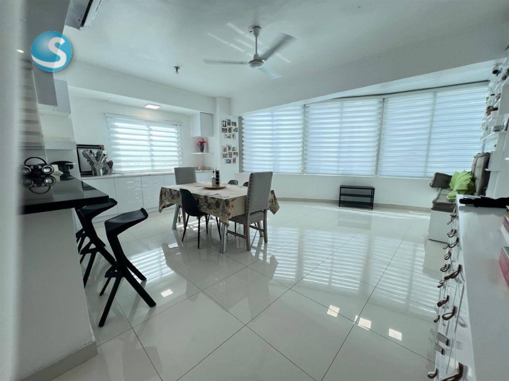 Penthouse moderno en venta en Renacimiento, piso 11 en República Dominicana