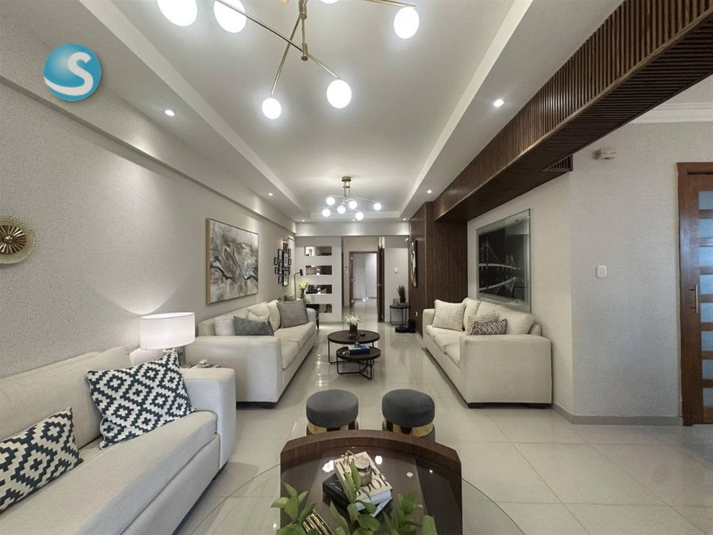 Apartamento amplio y remodelado en El Millón, segunda planta