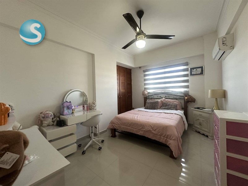 Apartamento amplio y remodelado en El Millón, segunda planta en República Dominicana