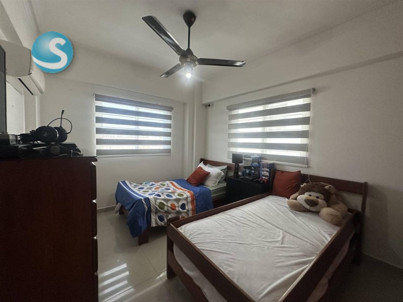 Apartamento amplio y remodelado en El Millón, segunda planta en República Dominicana