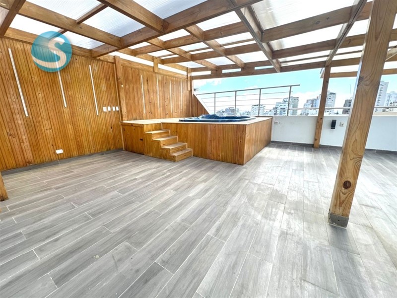 Penthouse en venta de 3 niveles en Mirador Norte en República Dominicana
