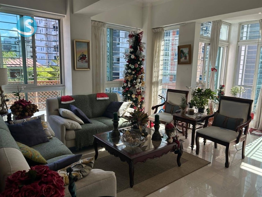 Apartamento amplio en venta en Evaristo Morales
