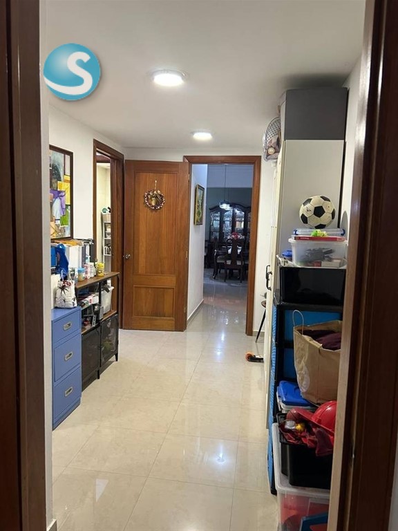 Apartamento amplio en venta en Evaristo Morales en República Dominicana