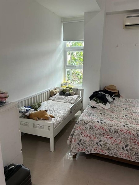 Apartamento amplio en venta en Evaristo Morales en República Dominicana
