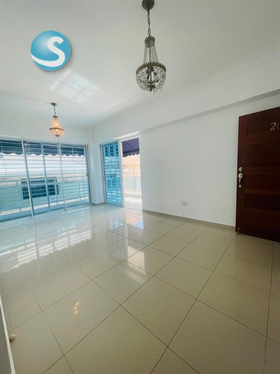 Apartamento céntrico en Los Restauradores, 150 m² con balcón en República Dominicana