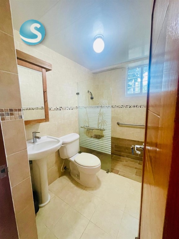 Apartamento céntrico en Los Restauradores, 150 m² con balcón en República Dominicana