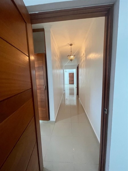 Apartamento céntrico en Los Restauradores, 150 m² con balcón en República Dominicana
