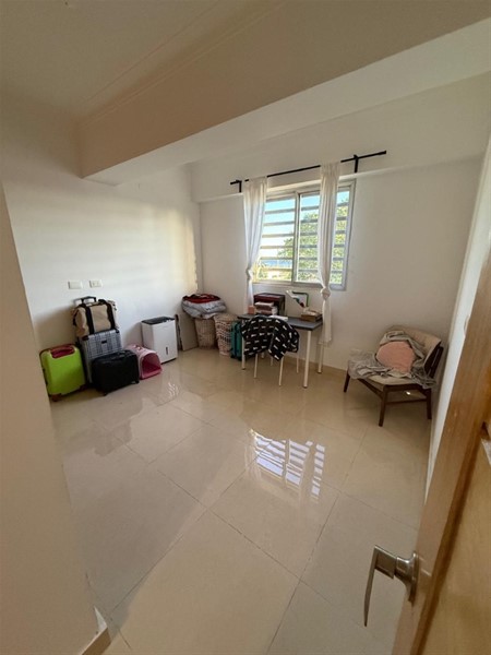 Apartamento amplio en venta en Urbanización Dominicanos Ausentes en República Dominicana