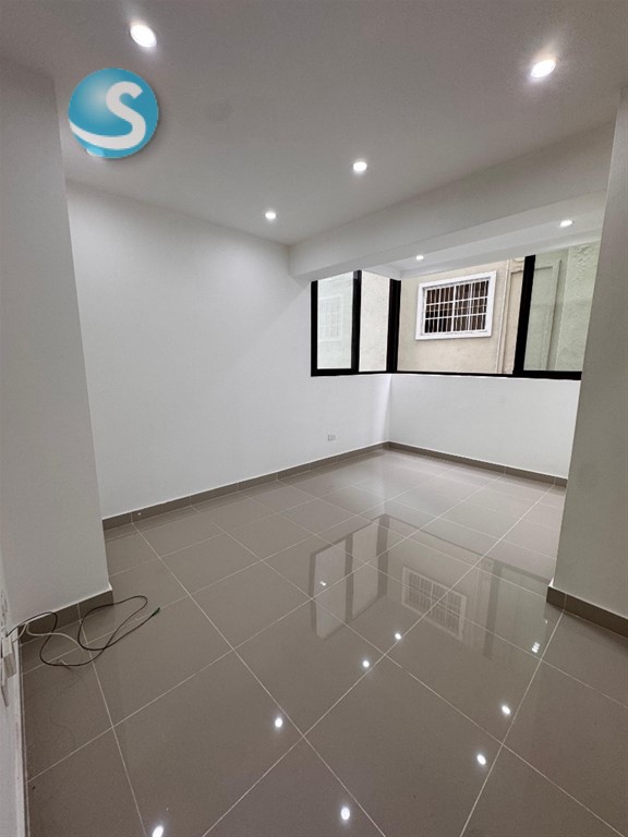 Apartamento en Evaristo Morales en Venta y Alquiler en República Dominicana